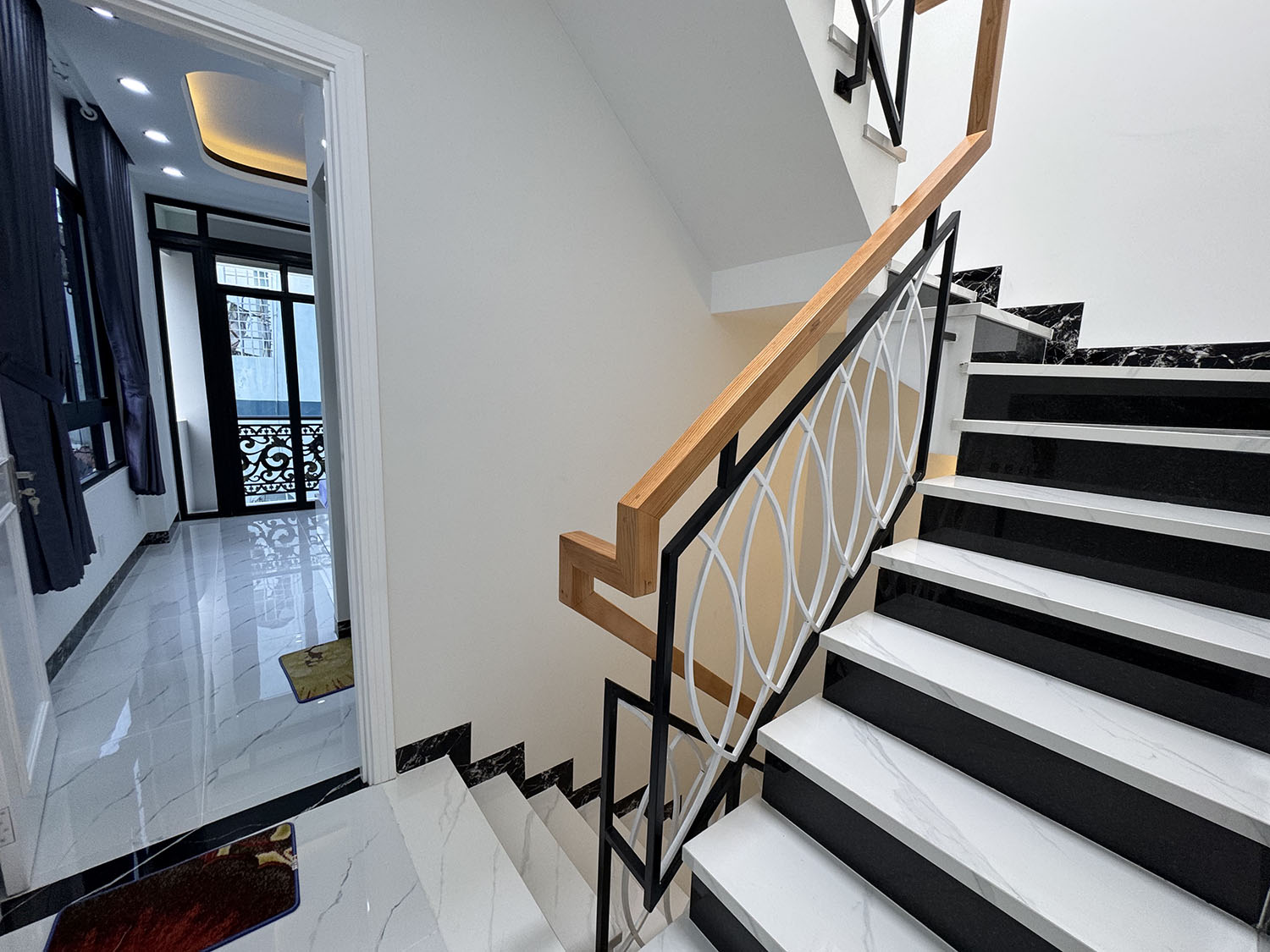 Tuyệt phẩm 3lầu full nội thất cao cấp (xây ở) hẻm ôtô 7 chỗ đổ trong nhà khu VIP Nguyễn Thượng Hiền